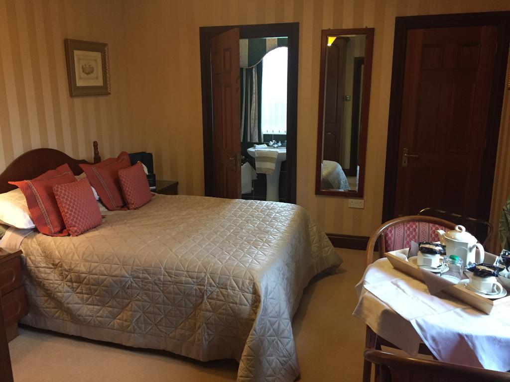Caldhame House 호텔 크럼린 외부 사진